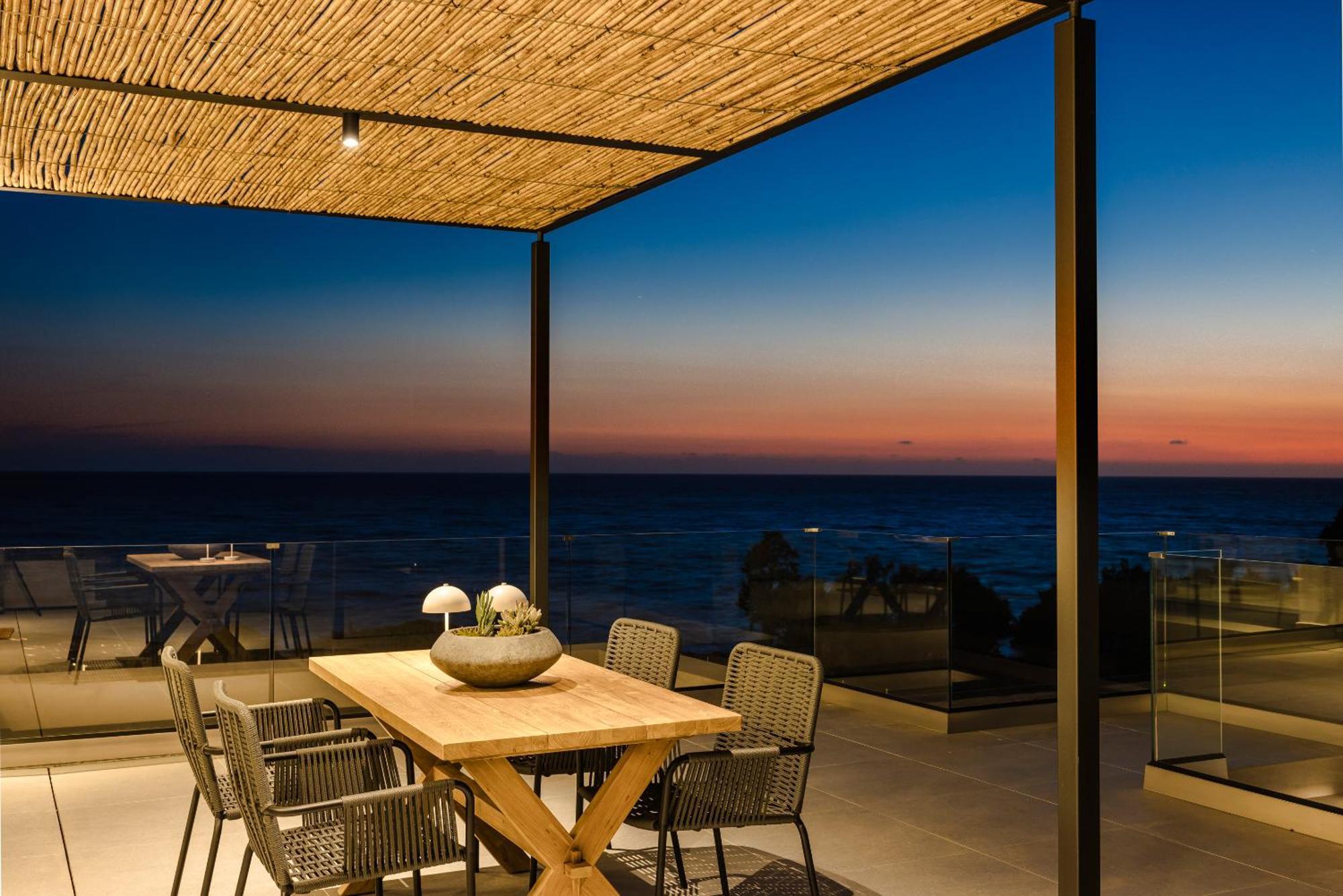 Mast Luxury Residences Apartment Gargalianoi