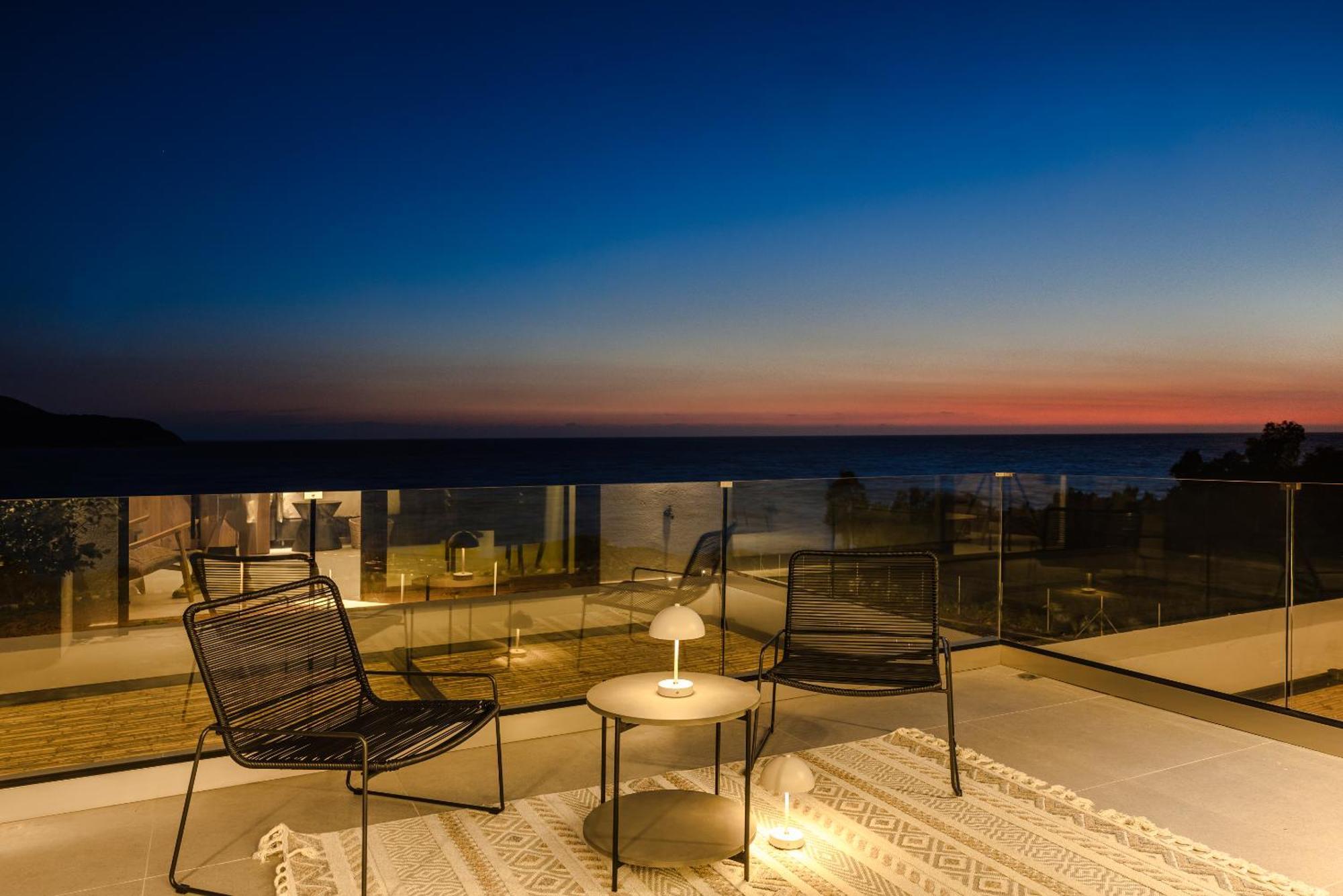 Mast Luxury Residences *